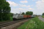185 537-8 mit Containerzug bei P�lling.