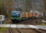 Die an die TX Logistik AG (Troisdorf) vermietete Siemens Vectron AC 193 234 (91 80 6193 234-2 D-ELOC) der European Locomotive Leasing, fährt am 20.04.2021 mit einem KLV-Zug durch Kirchen (Sieg)