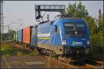 F�r die Mittelweserbahn ist 182 912-6 wieder im Einsatz. Am 05.09.2014 kommt sie mit einem Container-Zug durch Uelzen