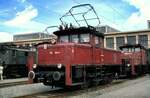 163 002-9 bei der Ausstellung 100 Jahre elektrische Lokomotive in München Freimann am 25.05.1979.