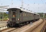 Sonderzug Berlin Macht Dampf von Berlin-Schneweide nach Warnemnde bei der Ausfahrt im Rostocker Hbf.13.08.2016