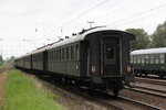 DLr 62161 von Rostock-Seehafen/Süd nach Warnemünde bei der Durchfahrt am Abend des 13.08.2016 in Rostock-Bramow.