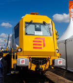 Die Universal-Stopfmaschine / Stopfroboter (Universal Tamping Robot 4.0) – S7-PLS-16.4.0 der Eiffage Infra-Rail GmbH (Herne) präsentiert, vom Hersteller SYSTEM7 railtechnology GMBH aus Laakirchen (Österreich), auf der 29. Internationa ...