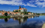 Am Meißener Elbufer blicken wir zur Altstadt mit dem Burgberg-Ensemble aus Albrechtsburg und Dom.