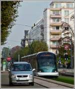 Strasenbahn Strasburg/209486/-pleiten-pech-und-pannen-- . Pleiten, Pech und Pannen - Auch in der Avenue de la Paix in Strasbourg ist man nicht sicher, ob die Eurotram nicht doch noch von einem Auto zugefahren wird. 30.10.2011 (Jeanny) 