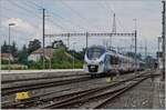 Der  neuen , eher wenig attraktiven SNCF Léman Express Farben gehaltene Z 31 549 und ein weiterer Coradia Polyvalent régional tricourant sind in Coppet abgefahren.

28. Juni 2021

