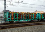 Vierachsiger (2x2) SNCF Doppel-Holztransportwagen-Einheit mit Rungen und hohen Stirnwänden, 27 87 4309  095-9 F-SNCF (Vermietet über die französische ERMEWA SA), der Gattung Laaps L