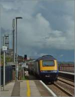 Ein HST der First Great Western verlässt Dawlish Richtung London.