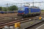 Beacon Rail 193 050 durchfahrt solo Roosendaal am 23 Juli 2026. Die meiste Mietloks von Beacon Railin die Niederlande sind noch MRCE Schwarz, aber einige Blaut�pfe, wie 193 050, sind in die Niederl�nde aktiv.
