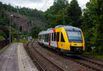 Der VT 265 (95 80 0648 165-8 D-HEB /95 80 0648 665-7 D-HEB) ein Alstom Coradia LINT 41 der HLB (Hessische Landesbahn), ex Vectus VT 265, als RB 90 'Westerwald-Sieg-Bahn' (Siegen – Betzdorf – Au – Altenkirchen – Westerburg - Li ...