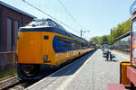 Der NS Koploper ICM 4011 (NL-NS 94 84 4385011-0), ein dreiteilige Elektrotriebwagenzug vom Typ ICM / Plan Z (Koploper), am 29 April 2025 im Het Spoorwegmuseum (bis 2005 NSM - Nederlands Spoorwegmuseum / Niederländischen Eisenbahnmuseum) in Utrec ...
