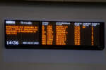 Ankunftstafel (Ankünfte / Arrivi / Arrivals) vom Bahnhof Catania Centrale am 20.07.2022 (um 14:37 Uhr).