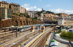 Blick auf den Bahnhof Genua / Genova Piazza Principe am 23.07.2022 von Westen von der Via del Lagaccio (unweit der Talstation der Zahnradbahn Principe-Granarolo) gesehen.