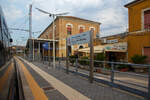 Der Bahnhof Lentini (Sizilien) an der Bahnstrecke Messina–Syrakus am 19.07.2022.