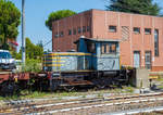 Eine unbekannte (genaue Nummer nicht ablesbar) zweiachsige Dieselrangierlokomotive FS D.214 der Serie 4000 (FS D.214.4xxx) abgestellt im Bahnhofsareal in Arona (04.08.2019).