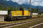 Die Diesellok IT-RFI 270847-4 eine zweiachsige dieselhydraulische IPE Locomotori 2000 Rangierlokomotive vom Typ IPE 600 der Ceprini Costruzioni Srl (Orvieto) ist am 07.09.2021 im Bahnhof Domodossola