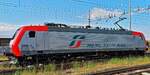 Lok 412 419-8 steht im Vorfeld des Güterbahnhofs von Verona. 05.2025 (Handyfoto Janne)
