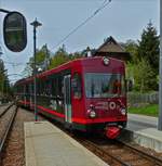 Triebzug 21 der Rittnerbahn, (ex Trognerbahn), fährt in die Kreuzungsstelle Lichtenstern (Stella) ein.