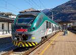 Zwei gekuppelte JAZZ der Trenord, der fnfteilige ETR 425 040 und der sechsteilige ETR 526 008, stehen am 19.02.2017 im FS Bahnhof Tirano.
