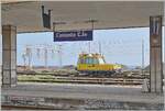 Ein bereits bekanntes Bild: Ein RFI (Rete Ferroviaria Italiana) Dieseltriebfahrzeug wartet in Catania Centrale auf ihre n�chsten Einsatz.