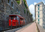 Unweit und oberhalb des Bahnhof Genova Piazza Principe gibt es einen kleine Zahnradbahn die Ferrovia Principe Granarolo.