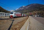 Gleich drei EU43 der Rail Traction Company (Doppeltraktion und eine kalte)....