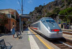 Der Bahnhof Monterosso Cinque Terre (komplette Bezeichnung der Gemeide Monterosso al Mare) an der Italienischen Riviera.
