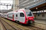 . Der CFL KISS 2306 steht am 29.12.2015 als RE 5119 Luxembourg - Koblenz Hbf am Bahnsteig im Bahnhof der Stadt Luxemburg. (Hans)