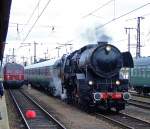 Die Luxemburger CFL 5519 am 03.04.2010 im Hauptbahnhof Trier. Anl�sslich des Dampfspektakels 2010. Die Lok war urspr�nglich als 42 2718 f�r die Deutsche Reichsbahngesellschaft vorgesehene, wurde aber nicht bis zum Ende des Krieges nicht fertig. 1948 wurde sie von Wiener Lokomotivfabrik, Wien-Floridsdorf fertiggestellt. Sie hat eine Leistung 1.800 PS und eine H�chstgeschwindigkeit von 80 km/h.
