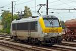 
Die CFL 3007 (91 82 000 3007-3 L-CFL) steht am 14.09.2014 im Bahnhof Ettelbrück (Ettelbréck).

Die Lok wurde 1998 von Alstom unter der Fabriknummer 1308 gebaut. Die Loks der CFL Série 3000 sind 100prozentig baugleich der belgischen SNCB/NMBS HLE 13. 