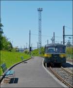 . Museumsbahn Train 1900 - Viele leere Oma B�nke warten in P�tange darauf benutzt zu werden bei der Einfahrt des Uerdinger Schienenbusses 551.669 am 02.06.2013. (Jeanny)
