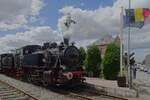 AMTFs 507 ENERGIE steht am 6 Juli 2024 in Baasrode Noord abfahrtbereit und wird vom Bahnsteig fotografiert.