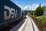 Die 185 502 (91 80 6185 502-2 D-BRLL), ex 185-CL 002 der Beacon Rail Leasing S.� r.l.