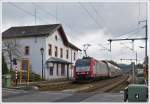 . Der IR 3712 Luxembourg - Troisvierges erreicht am 01.12.2013 den Bahnhof von Wilwerwiltz. (Hans)