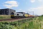 class-66-emd-jt42cwr/742038/am-23-juli-2021-durcheilt-crossrail Am 23 Juli 2021 durcheilt CrossRail Benelux DE 6306 Tilburg-Reeshof.