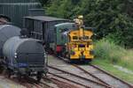 Am 4 Juli 2026 steht Kraansik 361, ex-NS,heute SHM, abgestellt ins Gebiet der Stoomtram Hoorn-Medemblik in Hoorn. Der ex_Dr V22 Griezel und einige alte Waggons m�ssen Platz machen f�r der reger Dampfverkehr w�hrend das jahrlich stattfindeten  Bello-Festival . Das Bild wurde vom F�ssgangerbr�cke des Bahnhofs Hoorn gemacht.