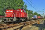 series-6400/705199/am-20-juli-2016-durchfahrt-6424 Am 20 Juli 2016 durchfahrt 6424 mit der Acht-Containerzug Tilburg-Universiteit.