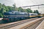 Museumsellok 1202 steht am 28 Mai 1999 bevor eine der letzten D-Züge (Köln-) Venlo--Eindhoven in Venlo. 