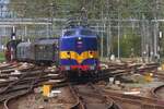 Am 21 April 2024 treft RXP 1251 samt Sonderzug vom/nach Leiden in Haarlem ein.