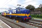 RXP 1251 schleppt ein Museumszug aus Hilversum nach Amersfoort am 8 Juni 2024.