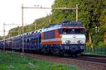 16001800/671190/ex-locon-1837-zieht-der-gefco-pkwzug-durch Ex-LOCON 1837 zieht der Gefco-PKWzug durch Alverna am 30 Augustus 2019.