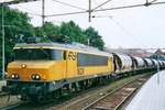 16001800/683615/am-27-jaenner-1996-durchfahrt-ns Am 27 Jänner 1996 durchfahrt NS 1628 mit ein Getreidezug 's-Hertogenbosch.