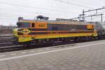 Am grauen 19.Februar 2023 treft RRF 4401 mit ein Kesselwagenzug in Amersfoort ein.