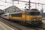 IC nach Berlin mit NS 1761 verlässt am 22 Jänner 2023 Amsterdam Centraal.