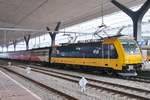 186-traxx-140ms-2/588229/am-15-maerz-2015-steht-ns Am 15 März 2015 steht NS 186 015 in  Rotterdam Centraal.