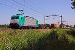 186-traxx-140ms-2/663533/alpha-trains-186-207-passiert-oisterwijk Alpha Trains 186 207 passiert Oisterwijk mit ein Containerzug am 28 Juni 2019.