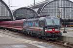 SBBCI 193 701 steht am 22 Jänner 2023 mit der TUI Ski-Express in Amsterdam Centraal.