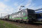 RFO 193 742 passiert samt Kesselwagenzug Ihren Fotograf bei Tilburg-Reeshof am 5 April 2023.