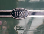 NS Nummerierungs- und Fabrikschild an der Elektrolokomotive NS 1125 der NS-Baureihe 1100 am 29 April 2025 im Het Spoorwegmuseum (bis 2005 NSM - Nederlands Spoorwegmuseum / Niederländischen
