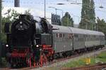 Es ist Samstag 5 September, der Samstag von das 1. volles Wochenende in September und das heisst 'Terug-naar-Toen' (Zur�ck ins Damals); das Spektakel bei der Veluwsche Stoomtrein Maatschappij VSM mit jeder Stunde ein Dampfzug zwischen Beekbergen (Bw  ...
